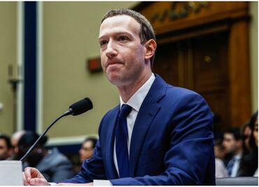 Facebook comparte datos de usuarios con fabricantes de móviles