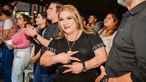 Alcaldesa viaja a Estados Unidos ¿para alzar la voz o para shopping?