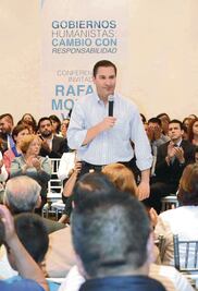 Pide Moreno Valle presupuesto social