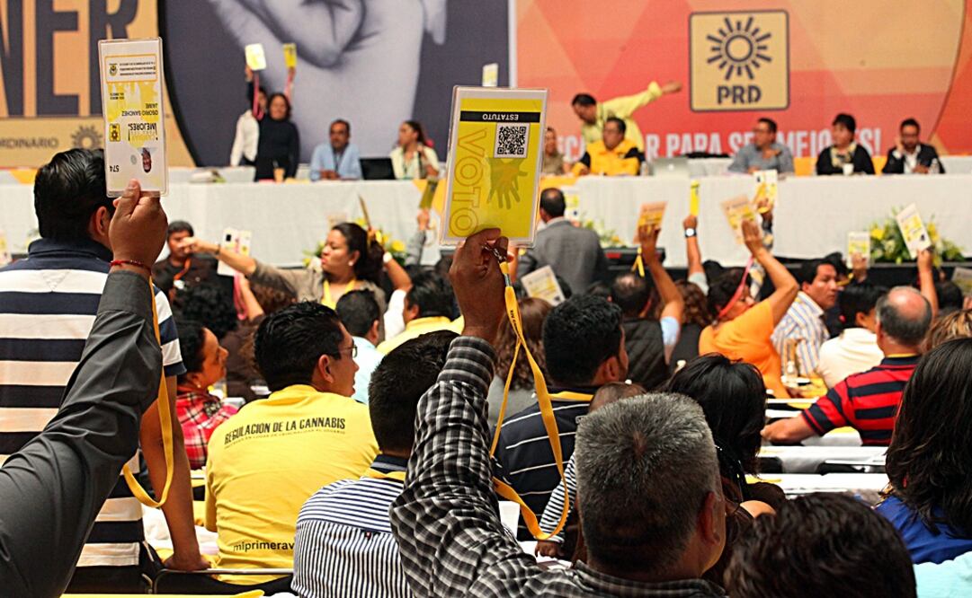 Aspectos del Congreso Nacional Extraordinario del PRD./Adrián Hernández - EL UNIVERSAL