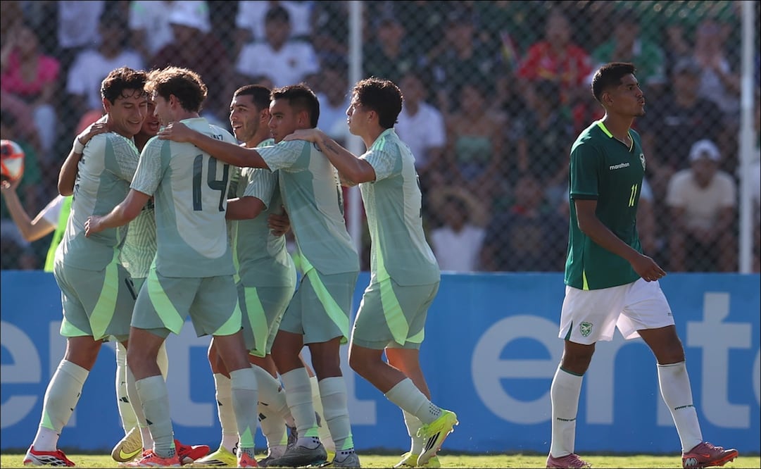 México venció a Bolivia y Javier Aguirre alcanzó las 50 victorias como timonel tricolor / FOTO: EFE