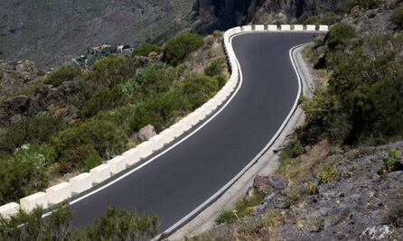 A qué velocidad se debe tomar "La Pera", la curva más peligrosa de México