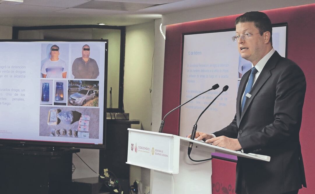 En conferencia, el titular de la SSC señaló que una de las modalidades utilizadas para la extorsión es a través de llamadas telefónicas. Foto Especial