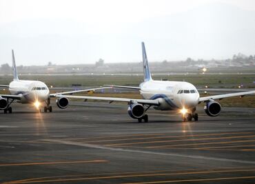 AMLO busca sacar los vuelos de carga del AICM; ¿de cuántos estamos hablando?