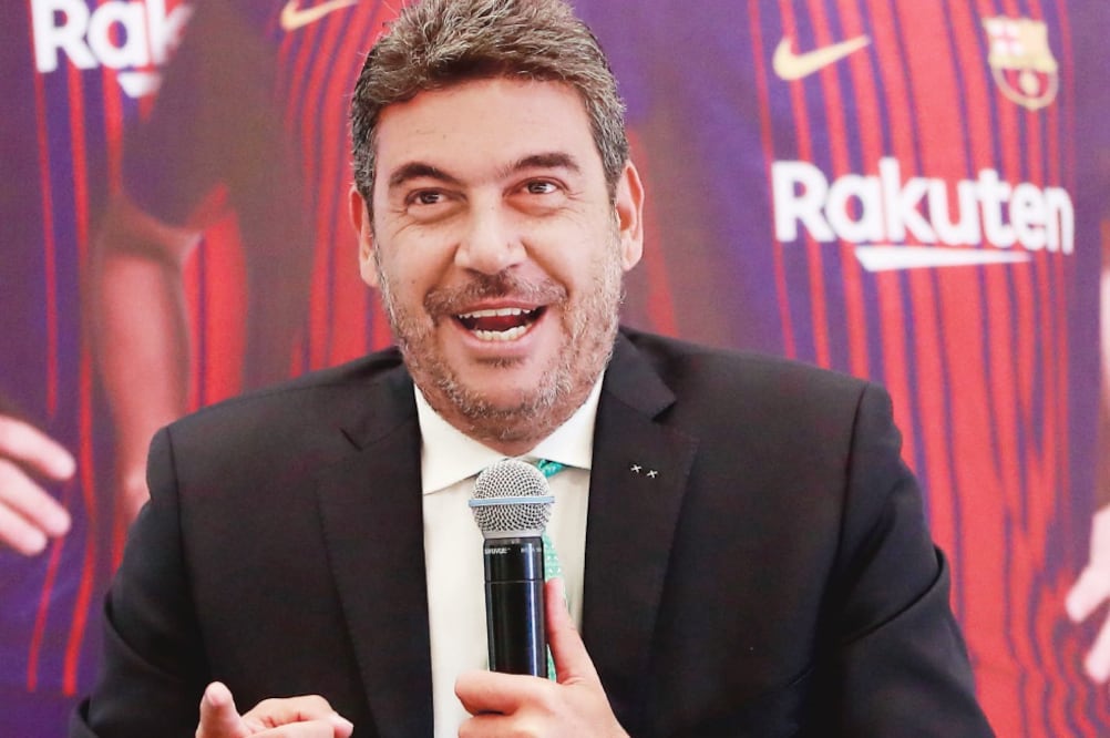 Elías Ayub, ni tan shark