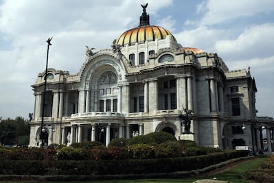 Se busca a coordinadora de literatura para que atienda su chamba