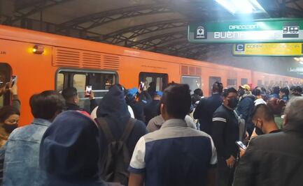 Reportan humo en vagón en Metro Oceanía de Línea B