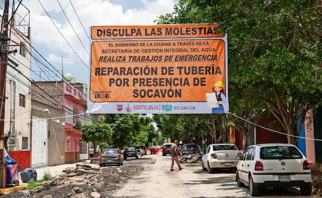 Denuncian que hundimientos son recurrentes