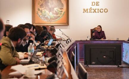 Sheinbaum reúne con su gabinete en Palacio Nacional; da seguimiento al Plan Michoacán
