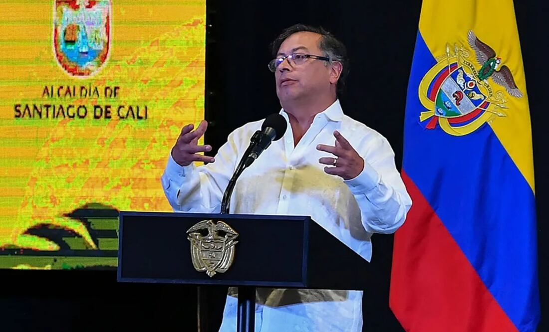 El propio Petro terminó riéndose de su error. Foto: AFP