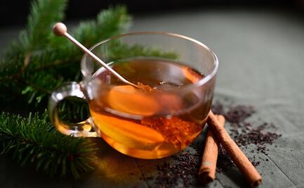 Conoce los beneficios del té de canela y laurel al tomarlo de noche