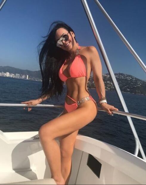 Maribel Guardia luce cuerpazo en bikini a los 58 años