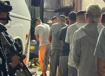 Trasladan a reos de alta peligrosidad del Cereso 3 de Ciudad Juárez a otros penales estatales; buscan desarticular a grupos criminales