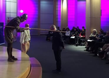 Un quijotesco Jorge Volpi critica el muro de Trump