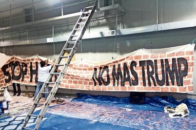 Construyen un muro contra el odio y la intolerancia