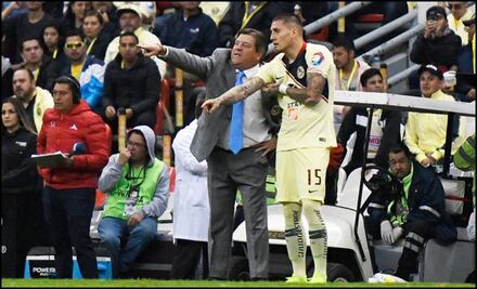 La pierna de Nico Castillo estuvo en riesgo: Miguel Herrera