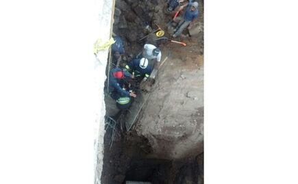 Confirman tres muertos por derrumbe en Huixquilucan