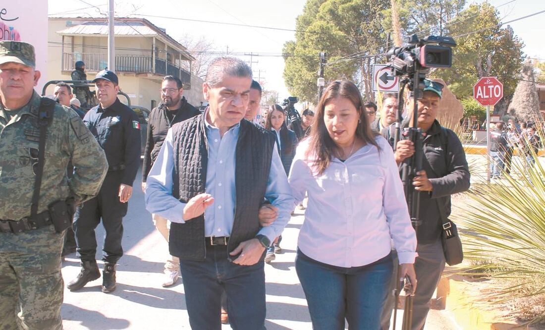 El gobernador Miguel Riquelme Solís y la alcaldesa Narcedalia Padrón recorrieron la zona afectada por la balacera en noviembre de 2019. Foto: ARCHIVO EL UNIVERSAL