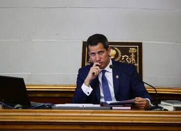 Fiscalía investiga a Guaidó por fotos con grupo criminal de Colombia