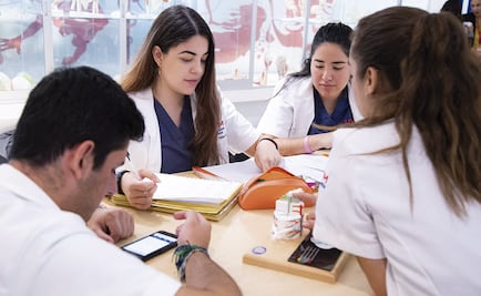 ¿Cómo elegir carrera y universidad sin salir de casa?