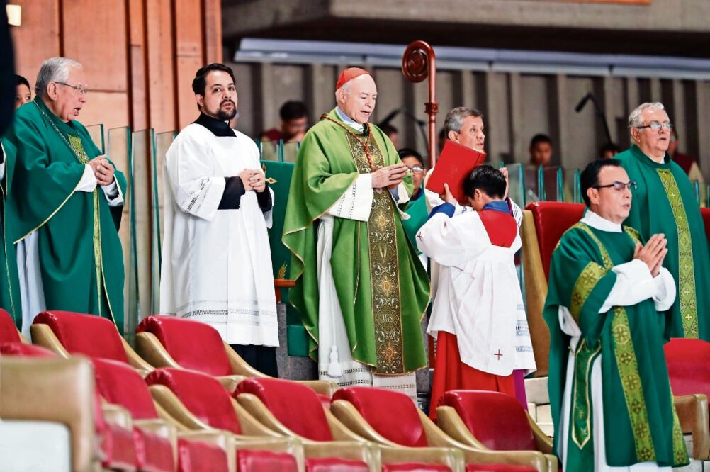 El cardenal Carlos Aguiar Retes llamó a la comunidad católica a eliminar las trabas que se imponen en la comunicación e hizo hincapié en que el diálogo se logra con valor y respeto entre los participantes (YADIN XOLALPA. EL UNIVERSAL)