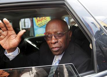 Warner acude a la corte tras escándalo de FIFA