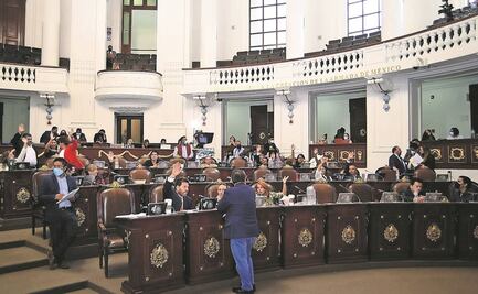 Diputados aceleran ritmo, pero no terminan