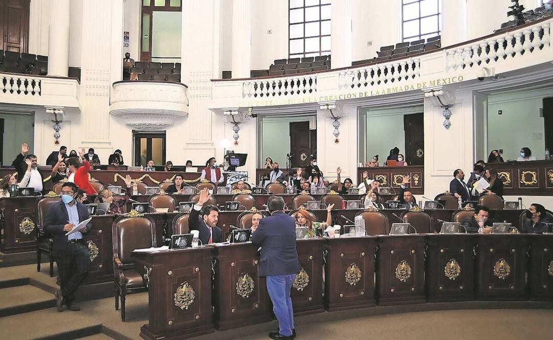 Hoy termina el periodo ordinario de sesiones en el Congreso; de 402 iniciativas, sólo se han dictaminado 18, dice oposición. Foto: Especial