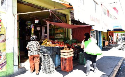 Inicia entrega de créditos a pequeños negocios de Neza afectados por Covid