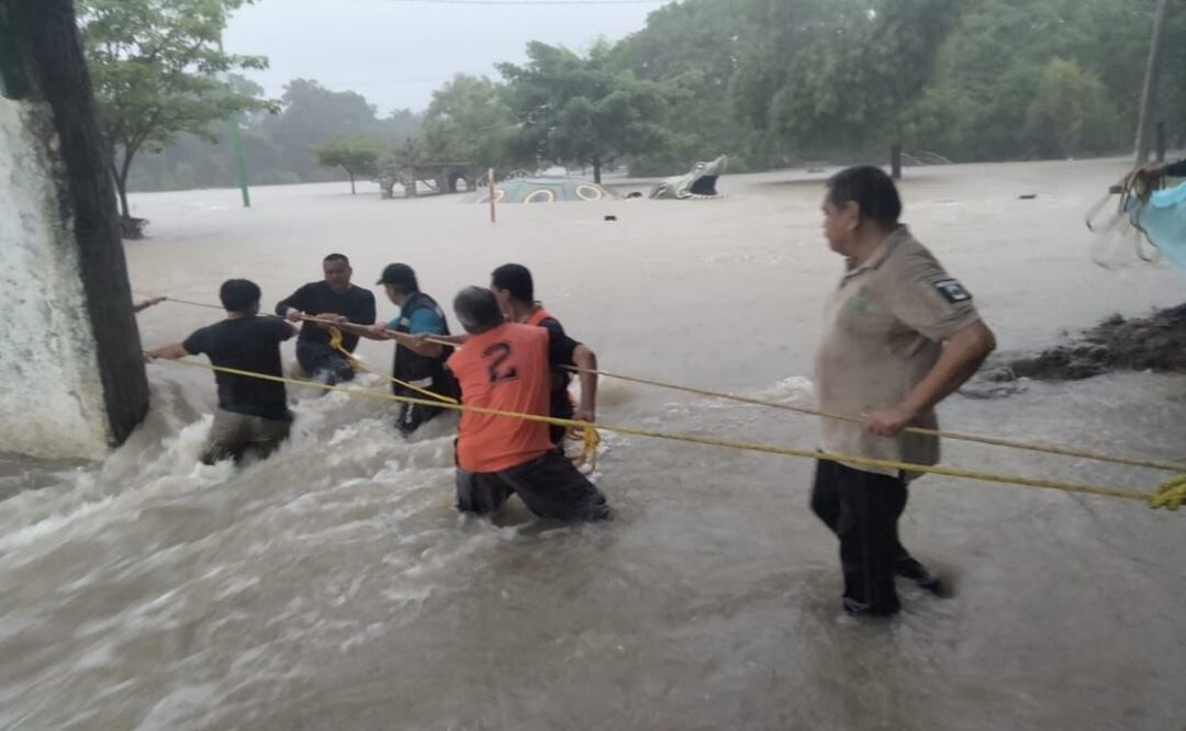 Suspenden clases en zonas huasteca y media de SLP; evaluarán reanudación tras lluvias. Foto: Especial