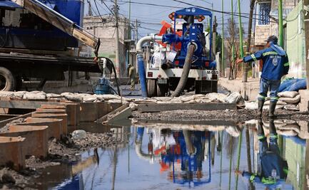 Sube el agua en Chalco; lluvia impide las obras del cárcamo