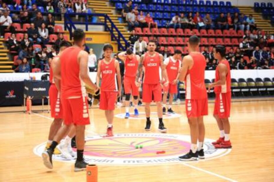 Los 12 Guerreros se preparan en Michoacán