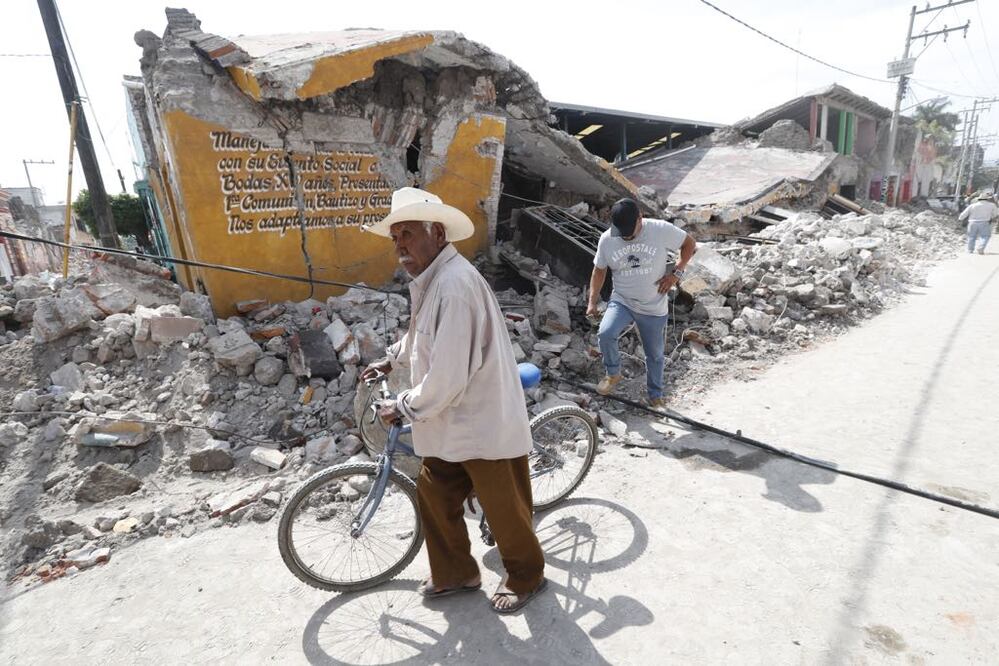 Persiste riesgo de derrumbes en Jojutla tras sismo