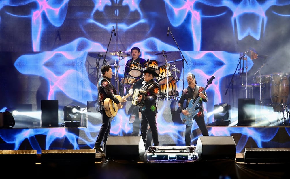 Los Tigres del Norte tuvieron una presentación en el Zócalo de la CDMX el 15 de septiembre de 2022
Foto: Valente Rosas