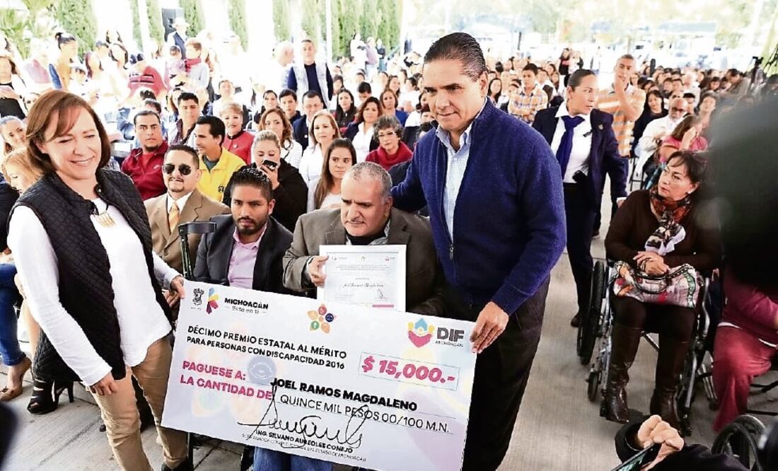 El gobernador de Michoacán llamó a cambiar el paradigma, comprender y generar una convivencia social en que se tenga claro que todos tenemos los mismos derechos (ARCHIVO EL UNIVERSAL)