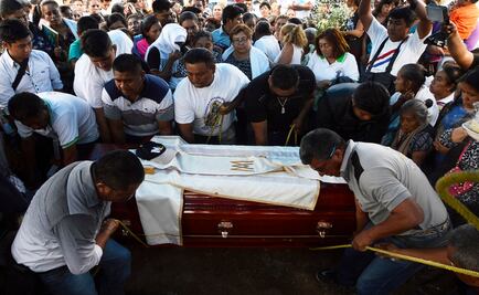 Admite Iglesia que sacerdote asesinado en Taxco se tomó fotos con armas