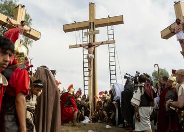 Reportan saldo blanco en Viacrucis de Iztapalapa; más de dos millones de personas acudieron a 182 Representación de la Pasión de Cristo