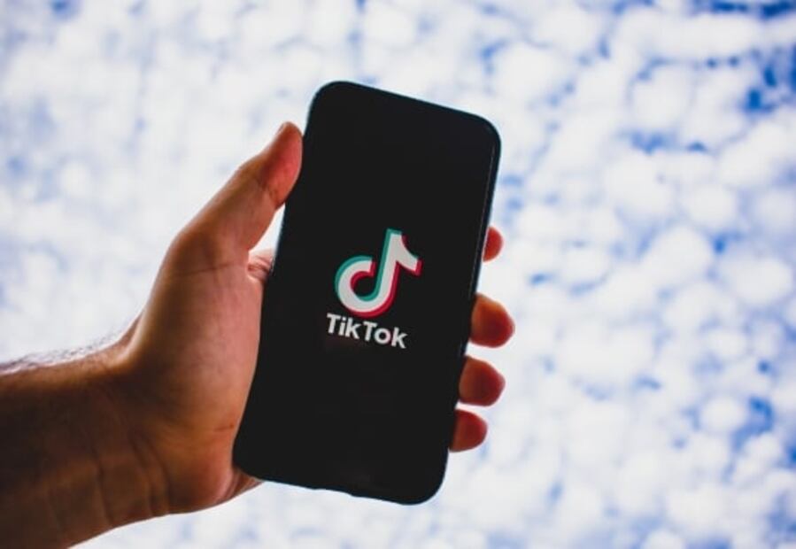 Tiktoker revela de cuánto fue su primer pago en la red social