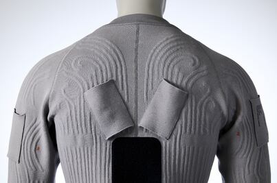 Los astronautas de la NASA del programa Artemis vestirán ropa de Prada