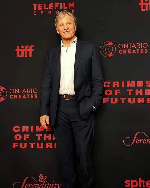 Viggo Mortensen posando. Fuente: Instagram @viggomortensen_fan