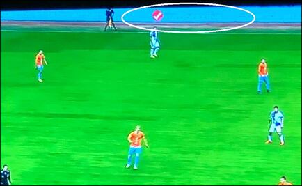 Invaden anunciantes de Estados Unidos el estadio Azteca