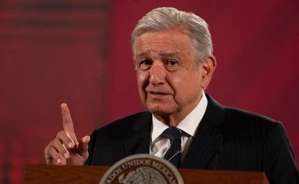 AMLO encuentra su pensión y se le pierden sus regalías