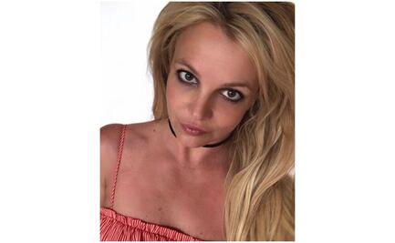 Con sexy fotografía, Britney Spears agradece apoyo de sus fans 