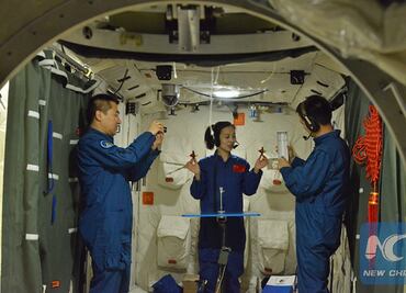 China incluye a mujer astronauta en su próximo viaje en órbita