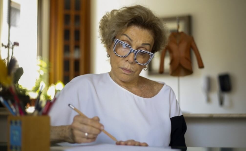 Modelo casi octagenaria busca sacar de las sombras a la tercera edad