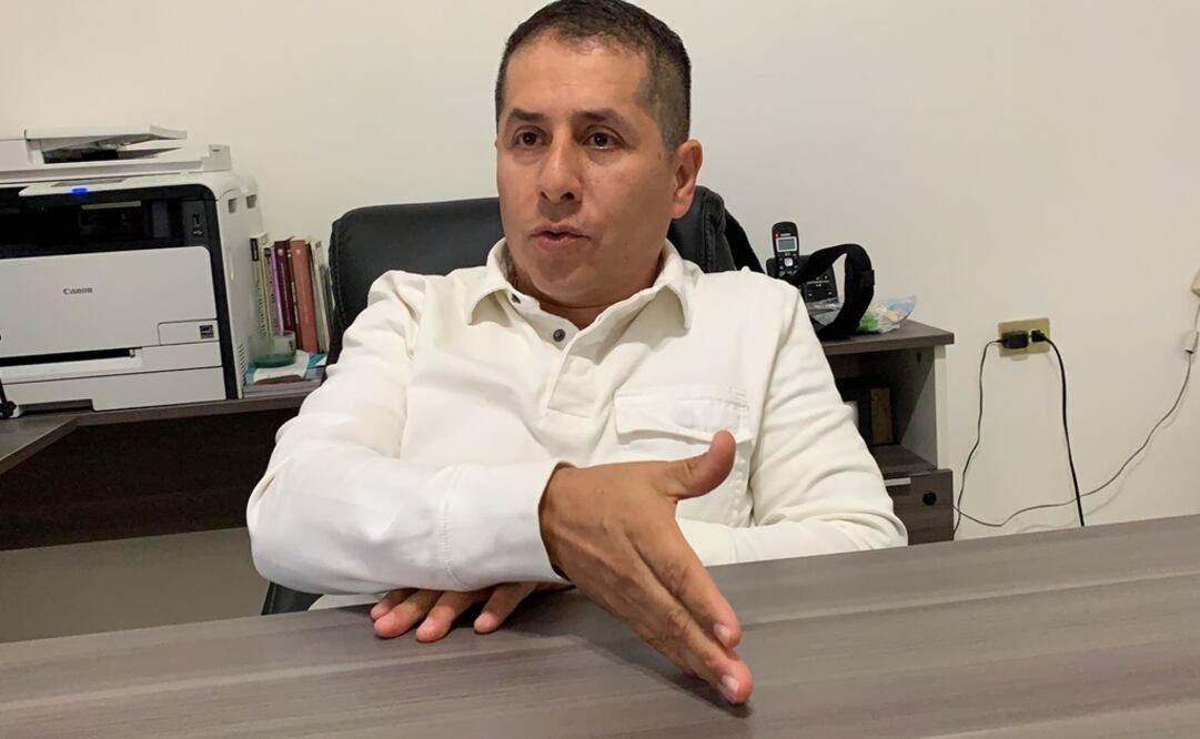 Joel López Villa Gómez, director del Unidad de Vigilancia Epidemiológica Ambiental en Sonora en el municipio de Ures. Foto: Amalia Escobar / EL UNIVERSAL