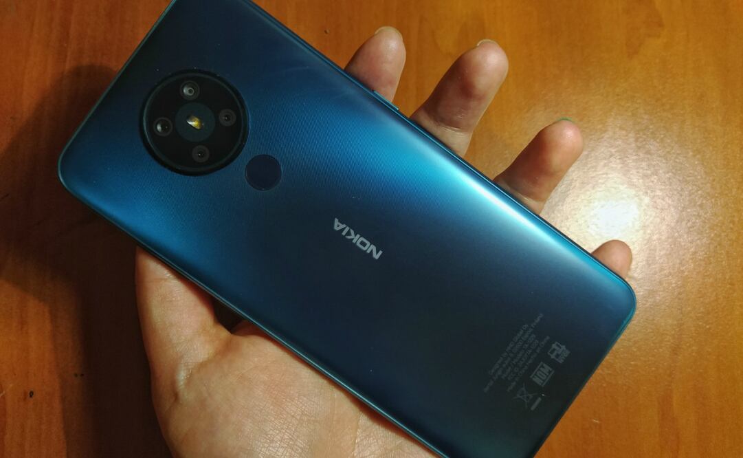 El teléfono integra Android 10 en estado puro y un procesador de ocho núcleos.