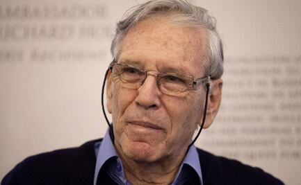 Viuda e hijos de Amos Oz salen en su defensa, tras acusaciones de maltrato