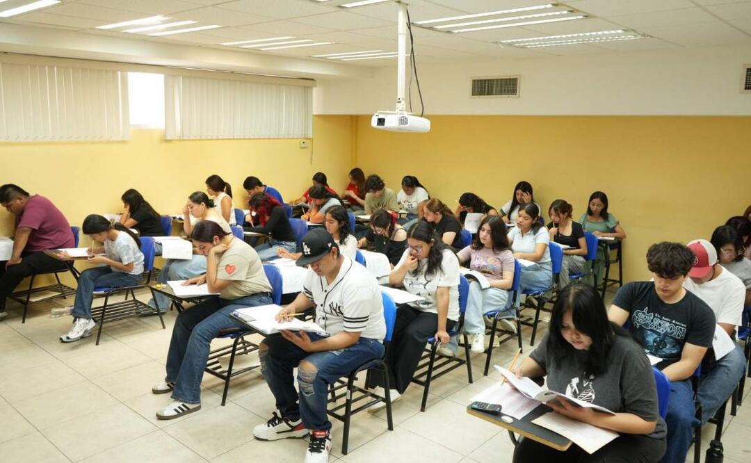 Gobierno invertirá 759 mdp para reconvertir 34 secundarias a bachilleratos: SEP. Foto: Especial