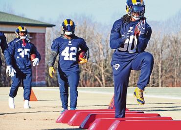 Sony Michel y Todd Gurley, el mismo origen distinto destino